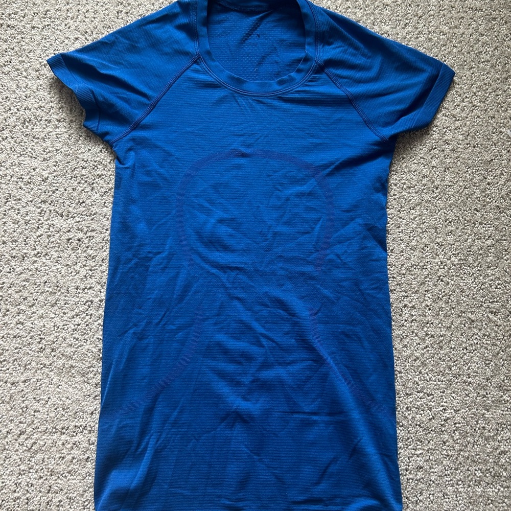 LuluLemon Swiftly tech short sleeve shirt 2.0 in Symphony Blue
